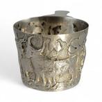Antique sterling silver Vaphio cup with high-relief chased, Antiek en Kunst