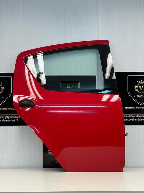 Toyota Aygo portier 4-deurs rechts achter deur bj.2011 rood, Auto-onderdelen, Carrosserie en Plaatwerk, Gebruikt, Toyota, Achter