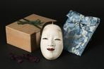 Noh masker - Ko-omote () door Komatsu Hosai () met