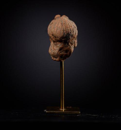 Oud-Griekenland terracotta vrouwenhoofd - 3.5 cm, Verzamelen, Mineralen en Fossielen