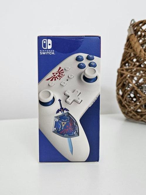 Nintendo - Switch - Bluetooth Zelda Hyrule controller -, Spelcomputers en Games, Spelcomputers | Overige Accessoires