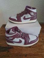 Nike - Sneakers - Maat: Shoes / EU 42, Kleding | Heren, Schoenen, Nieuw