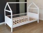 Compact peuterbed huisje - 140 x 70 cm - ruimtebesparend..., Nieuw, 70 tot 85 cm, Lattenbodem, 140 tot 160 cm