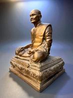 Monk: Luang Por Parn (1875–1938) -H21cm/2,15Kg - Figuur -, Antiek en Kunst