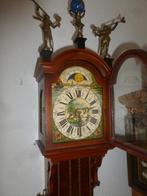 Friese staartklok - - Mahonie - 1950-1960, Antiek en Kunst, Antiek | Klokken