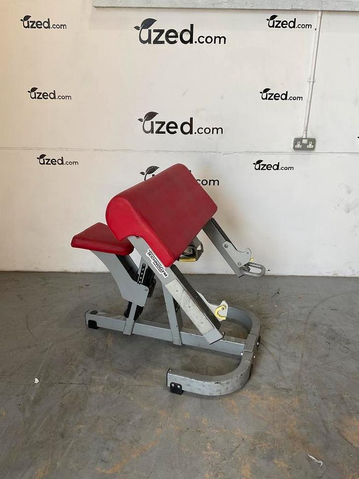 Technogym Pure Scott Bench - Silver/Red, Sport en Fitness, Fitnessapparatuur, Gebruikt