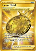 Heros Medal 201/185 Gold Vivid Voltage, Hobby en Vrije tijd, Verzamelkaartspellen | Pokémon, Nieuw, Foil, Ophalen of Verzenden