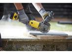Stanley SFMCG400M2K FATMAX® V20 Accu Haakse Slijper 125mm, Verzenden, Zo goed als nieuw