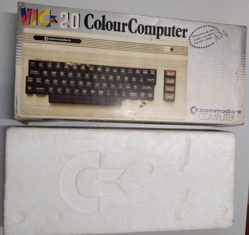 Commodore VIC-20 - Computer (1) - In originele verpakking, Spelcomputers en Games, Spelcomputers | Overige Accessoires