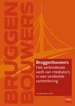 Bruggenbouwers 9789012404747, Boeken, Verzenden, Zo goed als nieuw