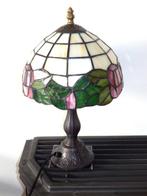 Fraaie Tiffany tafellamp kleur wit geel groen in Art Nouveau, Antiek en Kunst