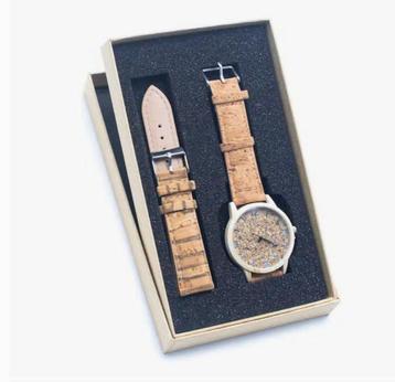 Ecologische Horloge van naturel kurk met extra bandje beschikbaar voor biedingen