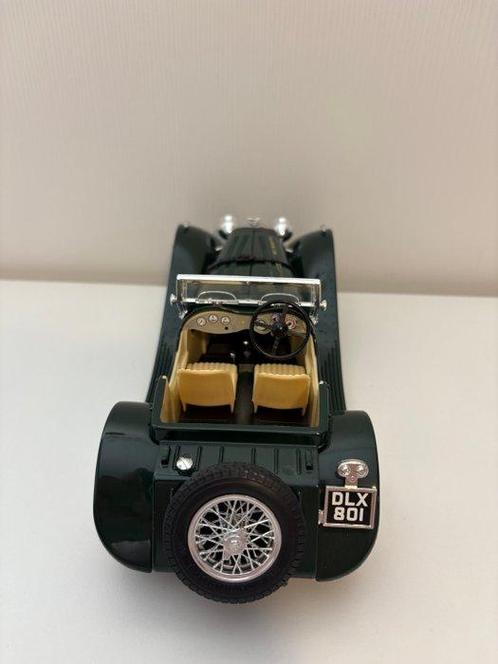 Bburago 1:18 - Modelauto (2) - Classic vintage model cars, Hobby en Vrije tijd, Modelauto's | 1:5 tot 1:12