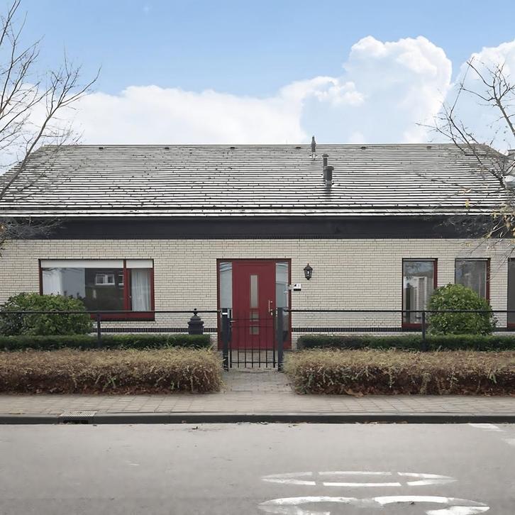 huis in Etten-leur gevonden voor €1950,- pm, Huizen en Kamers, Garages en Parkeerplaatsen