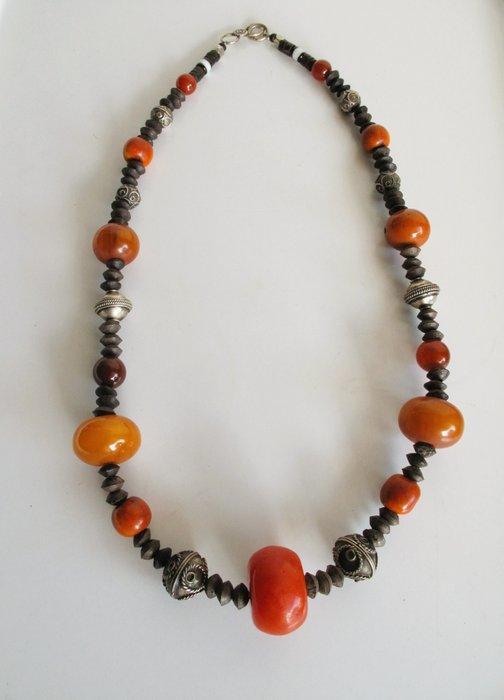 Hars, Metaal, Hout, koraal - Halsketting - Berberse Marokko, Antiek en Kunst, Kunst | Niet-Westerse kunst