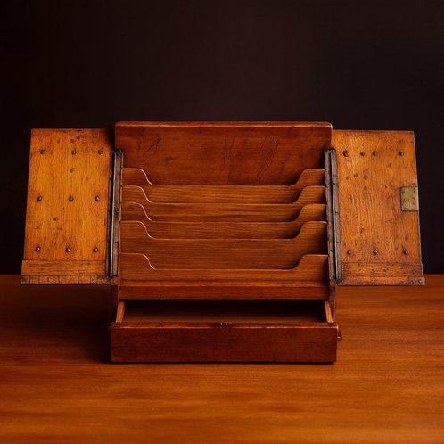 Kabinet - Messing, Vurenhout, Antiek en Kunst, Antiek | Overige Antiek