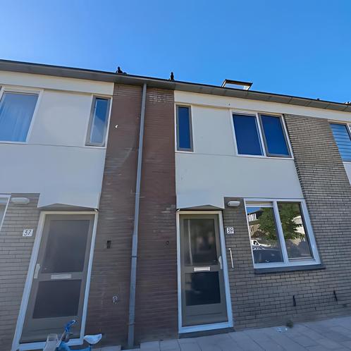 Tussenwoning met 5 slaapkamers aan Pretoriaplein 39 in Gouda, Huizen en Kamers, Kamers te huur, 50 m² of meer, Overige regio's