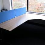 (MDK-104889) Ahrend Essa Cad Cam hoekbureau met nieuw blad, Huis en Inrichting, Bureaus, Ophalen of Verzenden, In hoogte verstelbaar