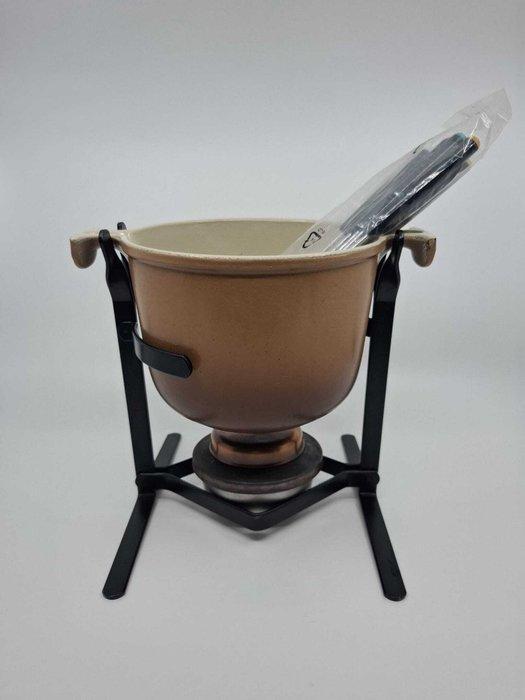 Le Creuset - Enzo Mari - Braadpan (11) - La mama - Gietijzer, Antiek en Kunst, Antiek | Keukenbenodigdheden