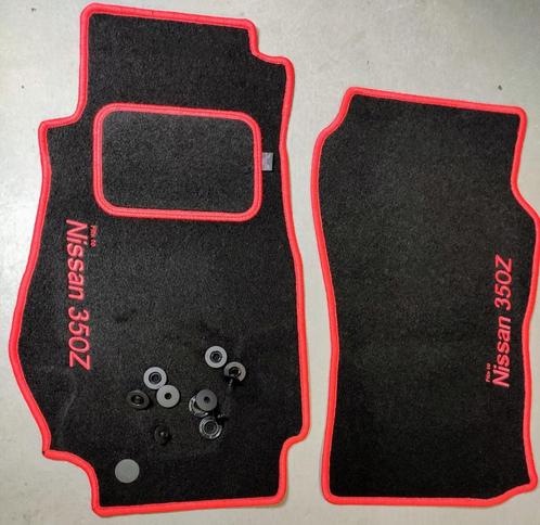 Velours automatten met rode rand en logo Nissan 350Z 03-09, Auto diversen, Automatten, Nieuw
