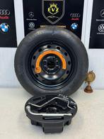 Fiat 500 bj.2012 reservewiel thuiskomer met Krikset 52101548, Gebruikt, 14 inch, Personenwagen, Banden en Velgen