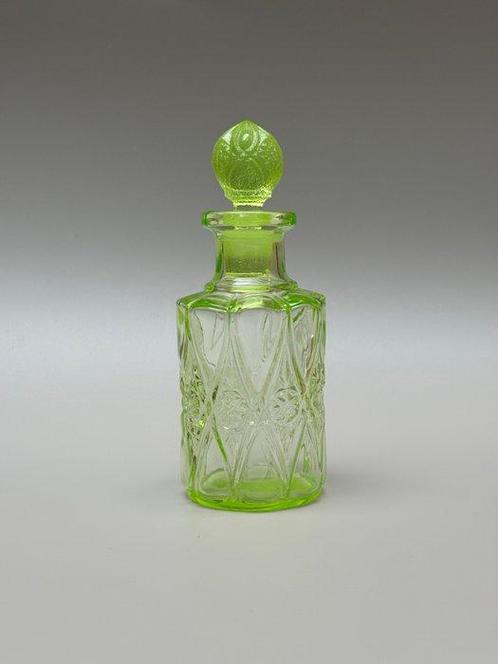 Verreries de Scailmont - Parfumfles - Uraniumglas - Art Deco, Antiek en Kunst, Kunst | Designobjecten