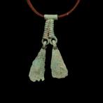 Viking periode Brons Amulet with Two Duck Feet - 49 mm, Antiek en Kunst