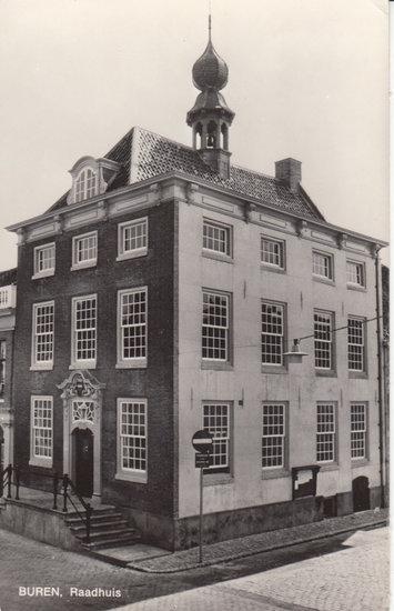 BUREN - Raadhuis, Verzamelen, Ansichtkaarten | Nederland, Verzenden