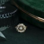 Gouden entourage ring met diamant 14 krt