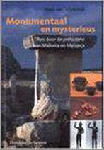 Monumentaal en mysterieus 9789058261816 M. Van Strydonck, Boeken, Verzenden, Gelezen, M. Van Strydonck