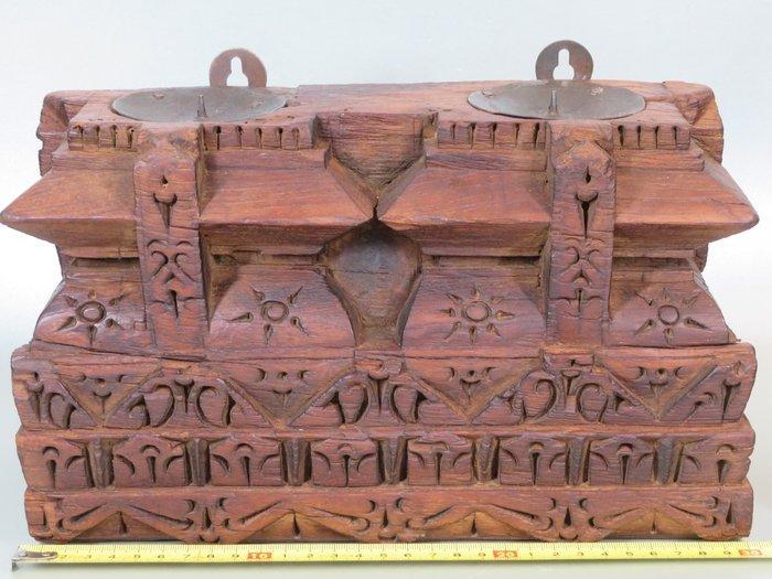 Kandelaar voor stompkaarsen - Kandelaar - Hout, Antiek en Kunst, Curiosa en Brocante