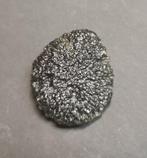Moldaviet - van Chlum - bosgroene kleur, mooie vorm - 8.79 g, Verzamelen, Mineralen en Fossielen