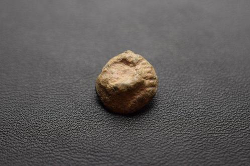 Laat-Romeins / Vroeg-Byzantijns Lood Oud-Romeins driehoekig, Antiek en Kunst, Antiek | Overige Antiek