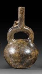 Chimu-cultuur vaas met hoefvormige tuit en aap - Peru -