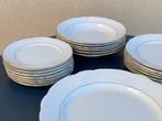 Laveno Revelli (Richard Ginori) - Tafelservies voor 6 (19) -, Antiek en Kunst