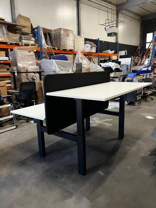 Ahrend Duo Bureau Opgeknapt, Inclusief Levering, Huis en Inrichting, Bureaus, Stabureau, Zo goed als nieuw, Elektrisch, In hoogte verstelbaar