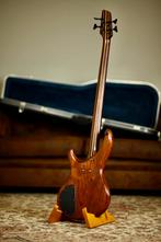 Aria Pro II Integra Series Bass | Walnut Satin, Nieuw