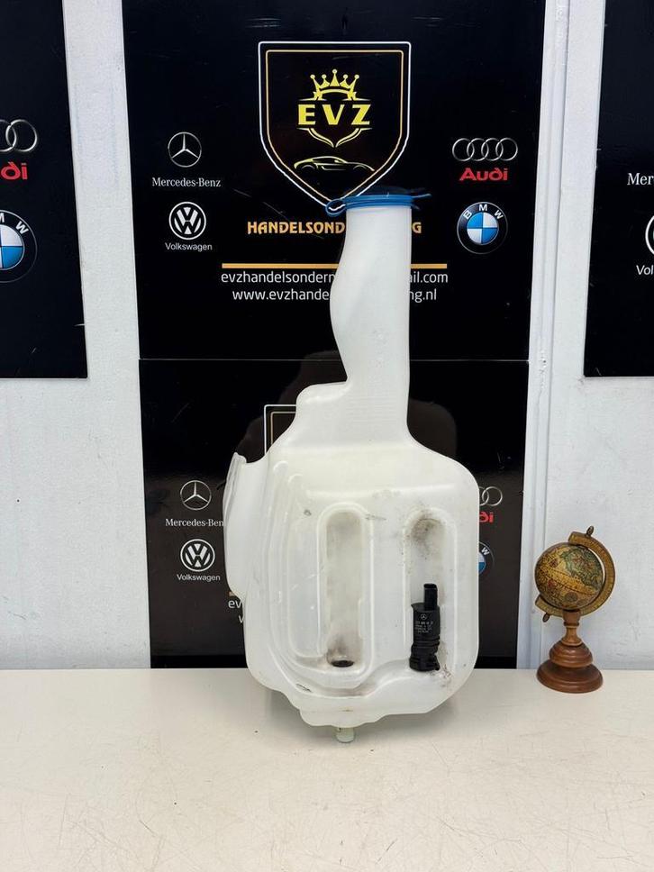 Mercedes Sprinter ruitensproeiertank bj.2016 A9068690220, Auto-onderdelen, Ruiten en Toebehoren, Gebruikt, Mercedes-Benz