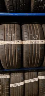 2x 235-55-17 Continental 99V Zo 3.2mm €20 Per Band 235 55 17, Auto-onderdelen, Banden en Velgen, Ophalen, Gebruikt, 17 inch, 235 mm