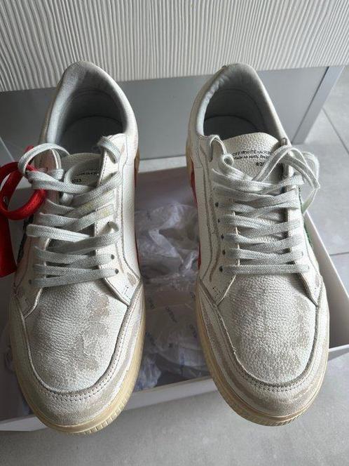 Off White - Low Vulcanized distressed sneakers - Low-top, Kleding | Heren, Schoenen