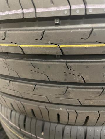 “215 55 17 Continental. Demo. Puntjes zitten er nog op” beschikbaar voor biedingen