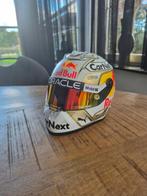Red Bull Racing - Max Verstappen - 2022 - Scale 1/2 helmet, Verzamelen, Automerken, Motoren en Formule 1, Nieuw