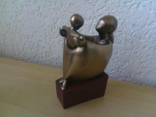 Parastone - Beeldje - MOEDER EN KIND EEN INTIEM KONTAKT -, Antiek en Kunst, Curiosa en Brocante