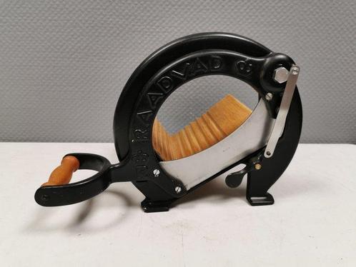 Raadvad - Ove Larsen - Broodsnijmachine - Model 294 - Hout,, Antiek en Kunst, Antiek | Keukenbenodigdheden