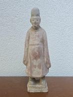 Statue of a Court Figure - Terracotta - China - Ming
