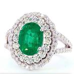 Ring - 14 karaat Witgoud - 4.79ct. tw. Smaragd - Diamant -, Sieraden, Tassen en Uiterlijk, Nieuw