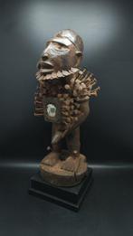 prachtige spijkerfetisj - Bakongo - Democratische Republiek