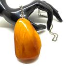 Grote oude natuurlijke Baltische amber hanger en ketting