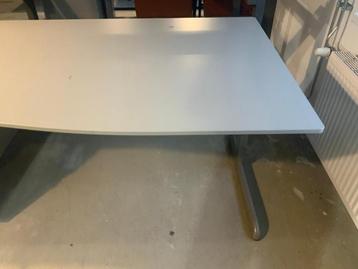 Online veiling: Ahrend, Bureau BC beschikbaar voor biedingen