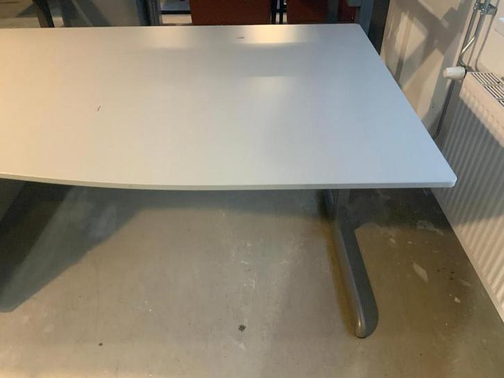 Online veiling: Ahrend, Bureau BC, Huis en Inrichting, Bureaus, Gebruikt